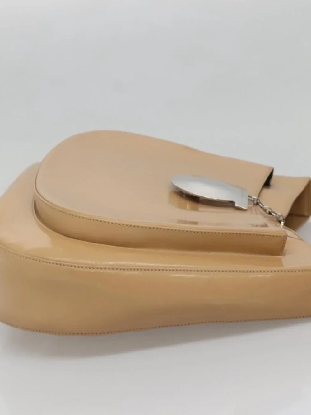 Salvatore Ferragamo Shoulder Bag Enamel Beige Silver Auth bs29120